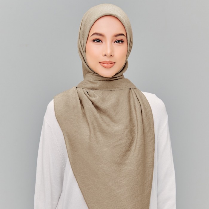 AZ ILLY SQ TAUPE